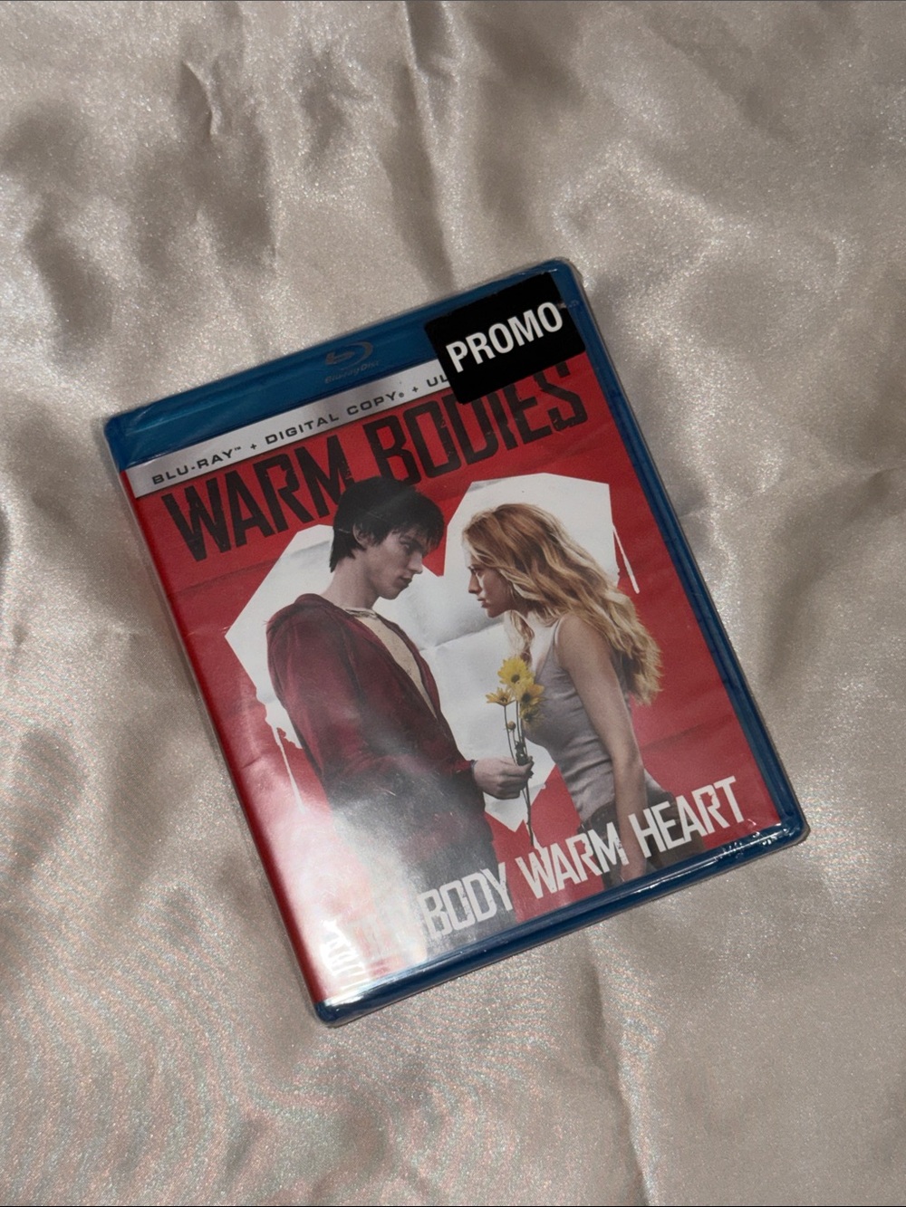 Warm Bodies Blu-ray Promo — Red Cover